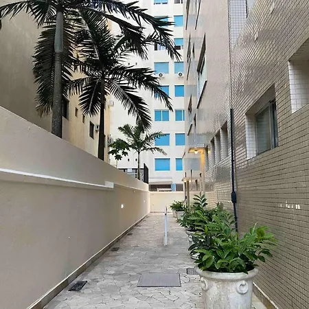 Apartamento no centro do Guarujá - Pitangueiras-2