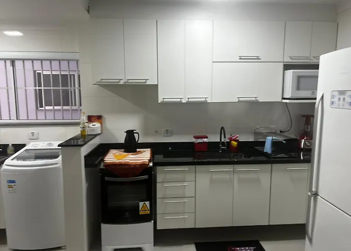 Apto 11 - Aconchegante - Praia da Enseada - Guarujá/SP